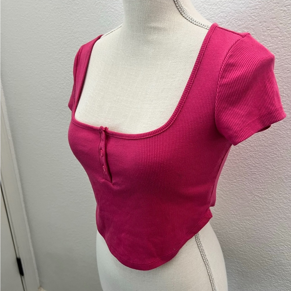 Pink crop top - Picture 3 of 5